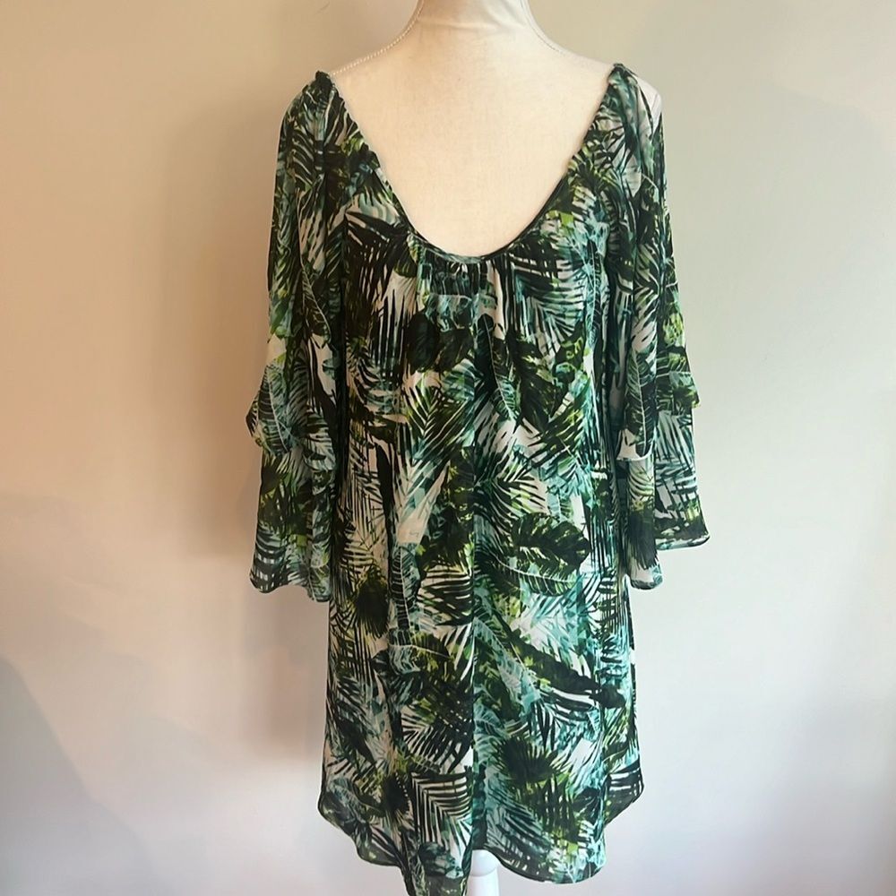 Parker Cold Shoulder Dress with Tropical Leaf Print Women's Size Medium EUC‎